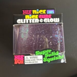 TikTok viral Nice Curb Glitter & Glow Super Solid Squish - Purple Glitter